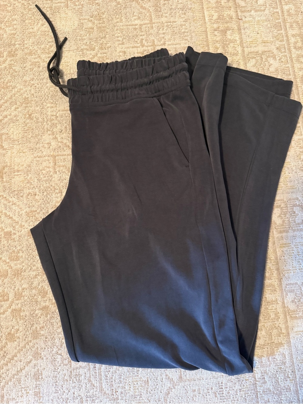 Athleta Black Drawstring Waist Jogger Pants- never worn (size medium/tall)